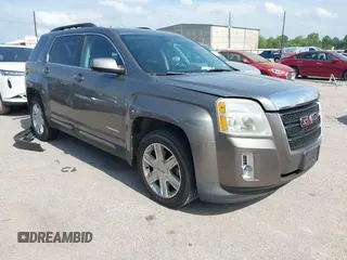 2010 GMC Terrain SLE-2 z VIN 2CTFLDEY4A6340188, wystawiony jako IAAI lot #42478916 z przebiegiem 81 123 mil mil oraz . Historia ofert i sprzedaży dostępna na DreamBid. Obrazek 1.
