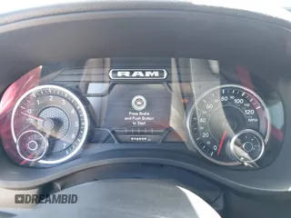 2022 Ram 1500 Big Horn z VIN 1C6RRFMG7NN441178, wystawiony jako IAAI lot #42721492 z przebiegiem 16 459 mil mil oraz . Historia ofert i sprzedaży dostępna na DreamBid. Obrazek 7.