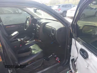 2008 GMC Envoy Denali with VIN 1GKET63M782214289, listed as a IAAI auction lot 42094430 with 250,000 mi miles. Bid and sale history available at carsss.com. Image 5.