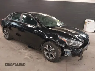 2019 Kia Forte LXS z VIN 3KPF24AD3KE023649, wystawiony jako IAAI lot #42322092 z przebiegiem 82 024 mil mil oraz . Historia ofert i sprzedaży dostępna na DreamBid. Obrazek 1.