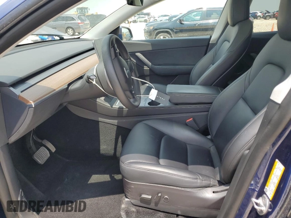 2022 Tesla Model Y Long Range z VIN 7SAYGDEE7NF313228, wystawiony jako Copart lot #55060705 z przebiegiem 32 238 mil mil oraz Szkoda całkowita • Salvage title. Historia ofert i sprzedaży dostępna na DreamBid. Obrazek 7.