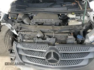 2017 Mercedes-Benz Metris Cargo z VIN WD3PG2EA7H3227939, wystawiony jako Copart lot #59745955 z przebiegiem 63 255 mil mil oraz Szkoda całkowita • Salvage title. Historia ofert i sprzedaży dostępna na DreamBid. Obrazek 11.