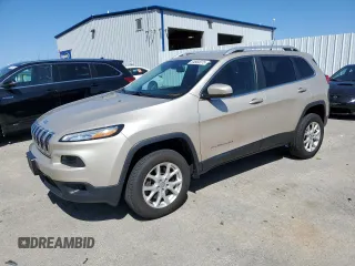 2015 Jeep Cherokee Latitude with VIN 1C4PJMCS2FW642399, listed as a Copart auction lot 54960075 with 125,168 mi miles and Non Repairable. Bid and sale history available at DreamBid. Image 1.