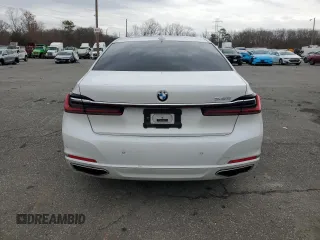 2020 BMW 7 Series 740i with VIN WBA7T2C02LCE43427, listed as a Copart auction lot 84253634 with 61,180 mi miles and Salvage Title. Bid and sale history available at carsss.com. Image 6.