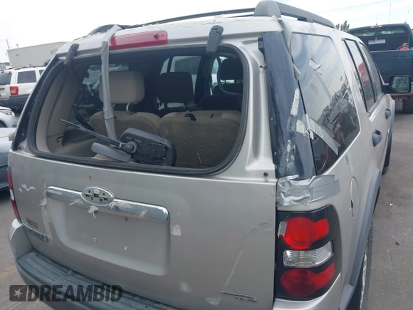 2006 Ford Explorer XLT с VIN 1FMEU73E06UA30333, выставлен на аукционе IAAI как лот 42602646 с пробегом 220 437 миль миль и . История ставок и продаж доступна на DreamBid. Изображение 6.