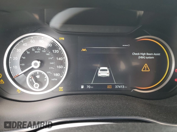 2022 Genesis G70 2.0T with VIN KMTG34TAXNU092852, listed as a Copart auction lot 49337835 with 37,413 mi miles and Salvage title. Bid and sale history available at DreamBid. Image 9.