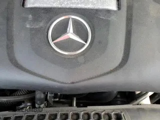 2017 Mercedes-Benz C 300 z VIN WDDWJ4KB6HF358005, wystawiony jako Copart lot #71106885 z przebiegiem 106 307 mil mil oraz Szkoda całkowita • Salvage title. Historia ofert i sprzedaży dostępna na DreamBid. Obrazek 15.