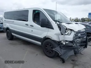 2016 Ford Transit XL z VIN 1FBZX2YM1GKA75394, wystawiony jako IAAI lot #41739491 z przebiegiem 76 276 mil mil oraz . Historia ofert i sprzedaży dostępna na DreamBid. Obrazek 1.