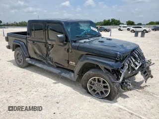 2020 Jeep Gladiator Overland with VIN 1C6HJTFG9LL217966, listed as a Copart auction lot 59424545 with 61,407 mi miles and Salvage title. Bid and sale history available at DreamBid. Image 4.
