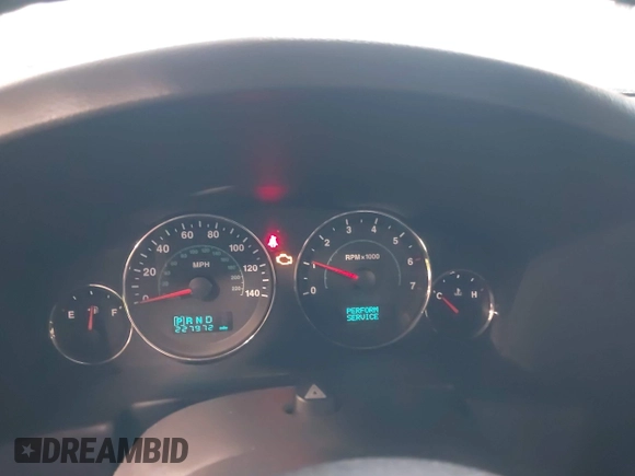 2007 Jeep Commander Limited с VIN 1J8HH58297C576900, выставлен на аукционе IAAI как лот 41915774 с пробегом 227 972 миль миль и . История ставок и продаж доступна на DreamBid. Изображение 7.
