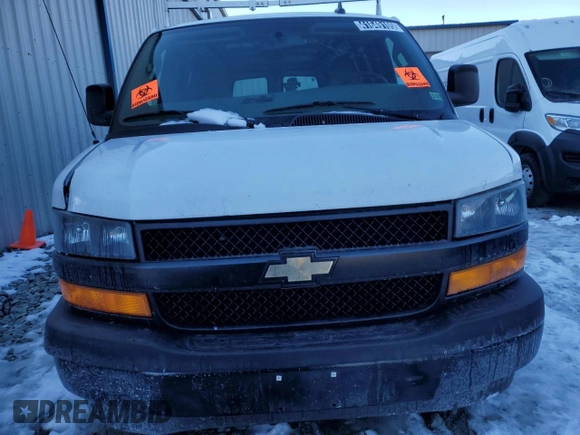 2018 Chevrolet Express Cargo with VIN 1GCWGAFP4J1280498, listed as a Copart auction lot 45062875 with 173,576 mi miles and Clean title. Bid and sale history available at DreamBid. Image 5.