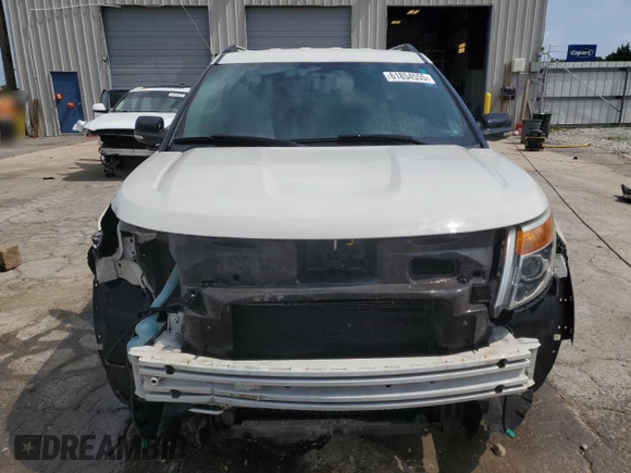 2011 Ford Explorer XLT with VIN 1FMHK8D89BGA34231, listed as a Copart auction lot 61854555 with 202,070 mi miles and Salvage title. Bid and sale history available at DreamBid. Image 5.