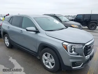 2024 GMC Terrain SLE with VIN 3GKALMEG4RL381266, listed as a IAAI auction lot 41580286 with 3,698 mi miles. Bid and sale history available at carsss.com. Image 1.