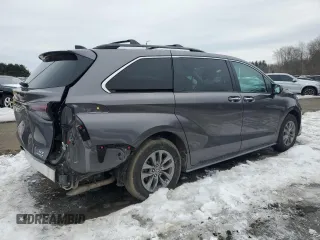 2023 Toyota Sienna XLE with VIN 5TDYSKFC3PS075955, listed as a Copart auction lot 43948445 with 24,477 mi miles and Salvage Title. Bid and sale history available at carsss.com. Image 3.