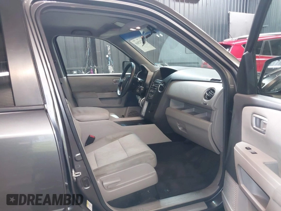 2012 Honda Pilot LX with VIN 5FNYF4H25CB086054, listed as a IAAI auction lot 41732068 with 139,084 mi miles and . Bid and sale history available at carsss.com. Image 5.