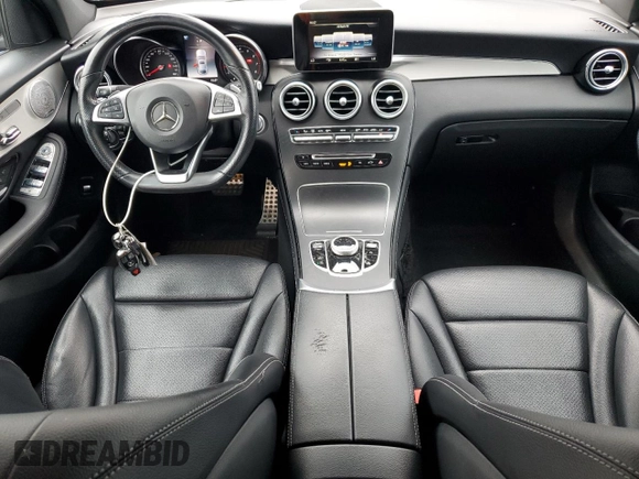 2019 Mercedes-Benz GLC 300 with VIN WDC0J4KB2KF663938, listed as a Copart auction lot 52581445 with 123,803 mi miles and Clean Title. Bid and sale history available at DreamBid. Image 8.