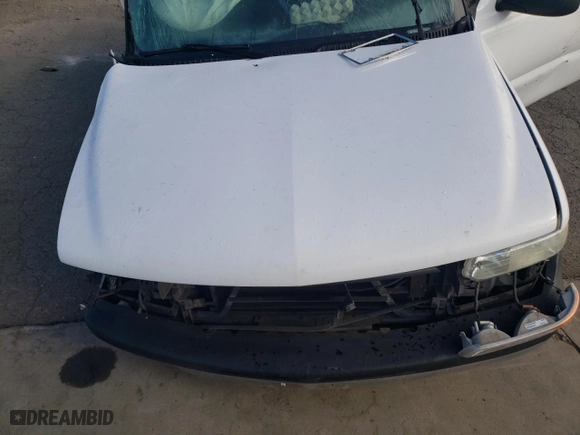2000 Chevrolet Silverado 1500 with VIN 1GCEC14V6YE109568, listed as a Copart auction lot 77841724 with 0 mi miles and Salvage Title. Bid and sale history available at carsss.com. Image 12.