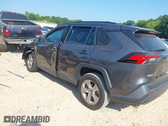 2022 Toyota RAV4 XLE with VIN 2T3W1RFV6NC194245, listed as a IAAI auction lot 42608311 with 36,491 mi miles and . Bid and sale history available at DreamBid. Image 3.