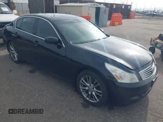 2008 Infiniti G35 Sedan x with VIN JNKBV61FX8M260277, listed as a IAAI auction lot 41960139 with 174,209 mi miles. Bid and sale history available at carsss.com. Image 1.