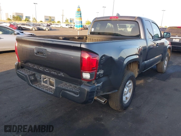 2020 Toyota Tacoma SR with VIN 3TYRX5GN0LT000913, listed as a IAAI auction lot 42520385 with 44,381 mi miles and . Bid and sale history available at DreamBid. Image 4.