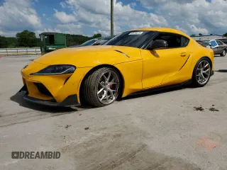 2021 Toyota Supra 3.0 z VIN WZ1DB0C07MW039826, wystawiony jako Copart lot #55519475 z przebiegiem 46 505 mil mil oraz Szkody całkowita. Historia ofert i sprzedaży dostępna na DreamBid. Obrazek 1.