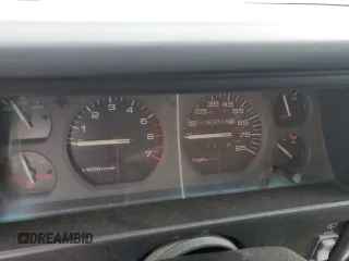 1996 Jeep Cherokee Sport z VIN 1J4FJ68S3TL103684, wystawiony jako Copart lot #63466265 z przebiegiem 163 715 mil mil oraz Czysty tytuł • Clean title. Historia ofert i sprzedaży dostępna na DreamBid. Obrazek 9.