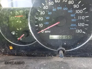 2003 Toyota Land Cruiser z VIN JTEHT05J932041288, wystawiony jako IAAI lot #42000615 z przebiegiem 166 159 mil mil oraz . Historia ofert i sprzedaży dostępna na DreamBid. Obrazek 15.