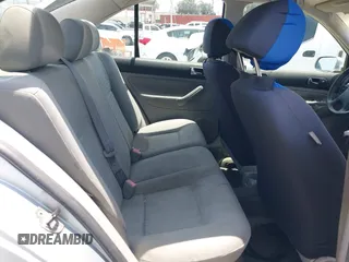 2004 Volkswagen Jetta GL z VIN 3VWRA69M34M031594, wystawiony jako IAAI lot #42565161 z przebiegiem 191 011 mil mil oraz . Historia ofert i sprzedaży dostępna na DreamBid. Obrazek 8.