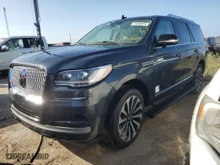 2024 Lincoln Navigator Reserve with VIN 5LMJJ2LG1REL11368, listed as a Copart auction lot 74846974 with 0 mi miles and Non Repairable. Bid and sale history available at carsss.com. Image 1.
