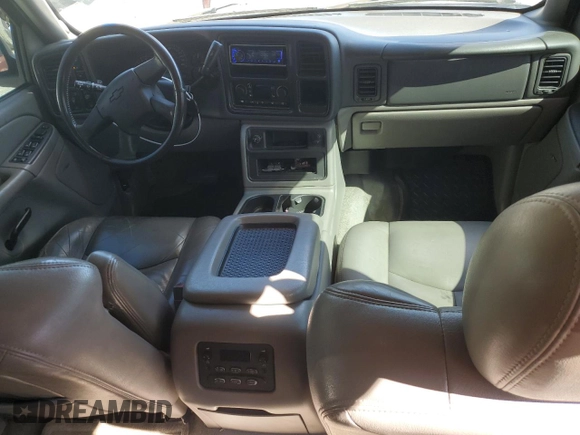 2004 Chevrolet Suburban LS with VIN 1GNFK16Z34J142771, listed as a Copart auction lot 50688535 with 222,370 mi miles and Salvage Title. Bid and sale history available at carsss.com. Image 8.