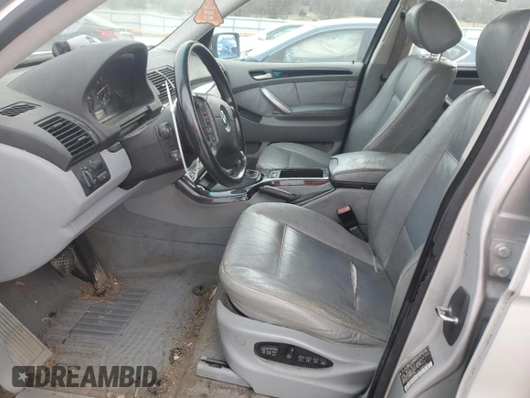 2002 BMW X5 3.0i with VIN 5UXFA53572LP54508, listed as a Copart auction lot 85008904 with 207,831 mi miles and Salvage Title. Bid and sale history available at carsss.com. Image 7.
