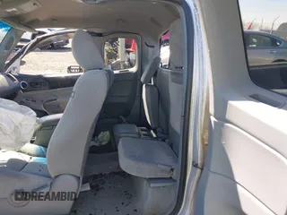 2010 Toyota Tacoma z VIN 5TETX4CNXAZ723380, wystawiony jako IAAI lot #41771322 z przebiegiem Nie podano mil oraz . Historia ofert i sprzedaży dostępna na DreamBid. Obrazek 8.