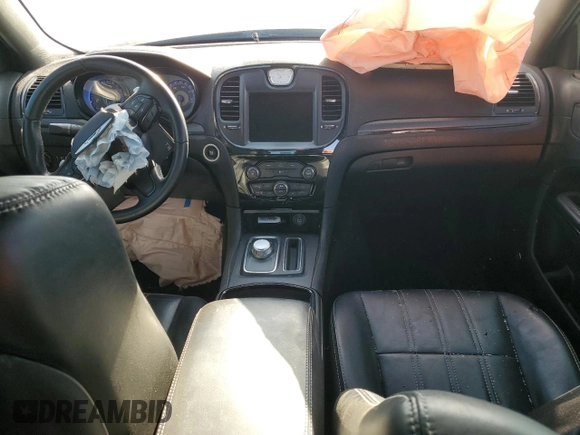 2016 Chrysler 300 S z VIN 2C3CCAGG6GH183038, wystawiony jako Copart lot #53265215 z przebiegiem Nie podano mil oraz Szkoda całkowita • Salvage title. Historia ofert i sprzedaży dostępna na DreamBid. Obrazek 8.