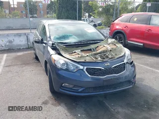 2016 Kia Forte EX with VIN KNAFX5A87G5631104, listed as a IAAI auction lot 42041653 with 79,202 mi miles and . Bid and sale history available at carsss.com. Image 1.