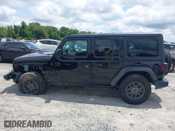 2024 Jeep Wrangler Sport S z VIN 1C4PJXDN6RW123452, wystawiony jako IAAI lot #42382840 z przebiegiem 17 234 mil mil oraz . Historia ofert i sprzedaży dostępna na DreamBid. Obrazek 14.