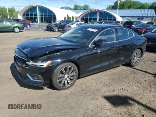 2022 Volvo S60 Plus Dark Theme z VIN 7JRL12TL3NG172745, wystawiony jako Copart lot #57787275 z przebiegiem 39 666 mil mil oraz Szkoda całkowita • Salvage title. Historia ofert i sprzedaży dostępna na DreamBid. Obrazek 1.