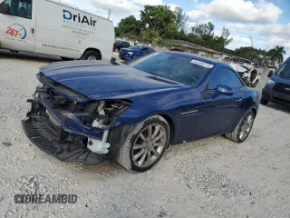 2017 Mercedes-Benz SLC 300 z VIN WDDPK3JA9HF136000, wystawiony jako Copart lot #83339774 z przebiegiem 29 444 mil mil oraz Szkoda całkowita • Salvage title. Historia ofert i sprzedaży dostępna na DreamBid. Obrazek 1.