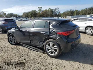 2018 Infiniti QX30 Luxury z VIN SJKCH5CP7JA053928, wystawiony jako Copart lot #84710794 z przebiegiem 139 206 mil mil oraz Nie do naprawy • Non repairable. Historia ofert i sprzedaży dostępna na DreamBid. Obrazek 2.