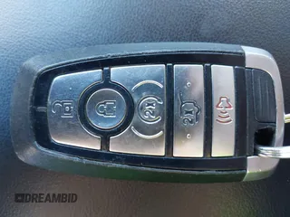 2021 Ford Explorer Limited с VIN 1FMSK8FH0MGB06584, выставлен на аукционе IAAI как лот 40462743 с пробегом 82 089 миль миль и . История ставок и продаж доступна на DreamBid. Изображение 11.