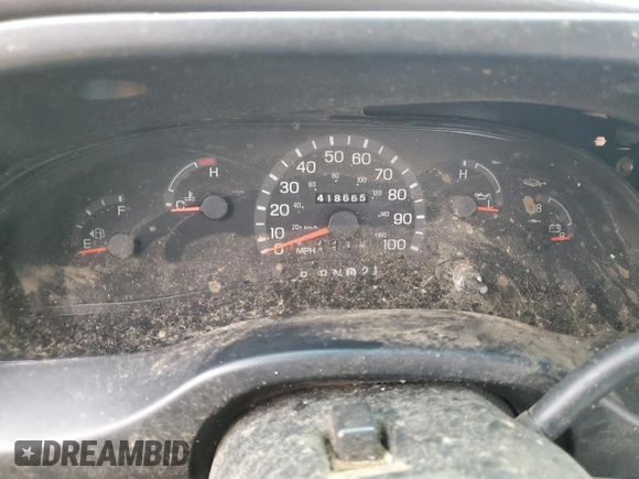 1999 Ford Econoline Passenger XL with VIN 1FBSS31L2XHB54786, listed as a Copart auction lot 80025474 with 418,665 mi miles and Clean Title. Bid and sale history available at DreamBid. Image 9.