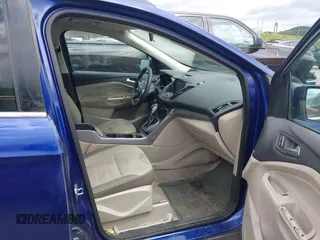 2013 Ford Escape SE с VIN 1FMCU9GX3DUA38339, выставлен на аукционе IAAI как лот 42313615 с пробегом 186 008 миль миль и . История ставок и продаж доступна на DreamBid. Изображение 5.