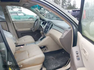 2007 Toyota Highlander w/3rd Row with VIN JTEEP21A770188901, listed as a IAAI auction lot 41831923 with 300,038 mi miles. Bid and sale history available at carsss.com. Image 5.