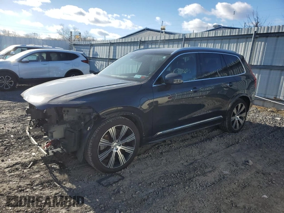 2021 Volvo XC90 Inscription Expression with VIN YV4BR0CL6M1721716, listed as a Copart auction lot 43030384 with 122,679 mi miles. Bid and sale history available at carsss.com. Image 1.