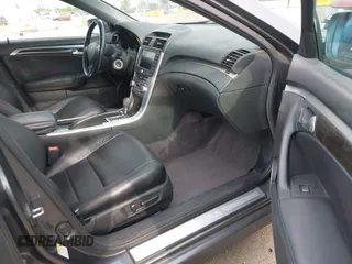 2008 Acura TL with VIN 19UUA662X8A003196, listed as a IAAI auction lot 42033986 with 185,330 mi miles. Bid and sale history available at carsss.com. Image 5.