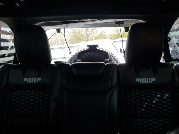 2021 Jeep Wrangler Unlimited Rubicon with VIN 1C4JJXFM3MW555919, listed as a Copart auction lot 54319775 with 51,188 mi miles and Salvage title. Bid and sale history available at DreamBid. Image 10.