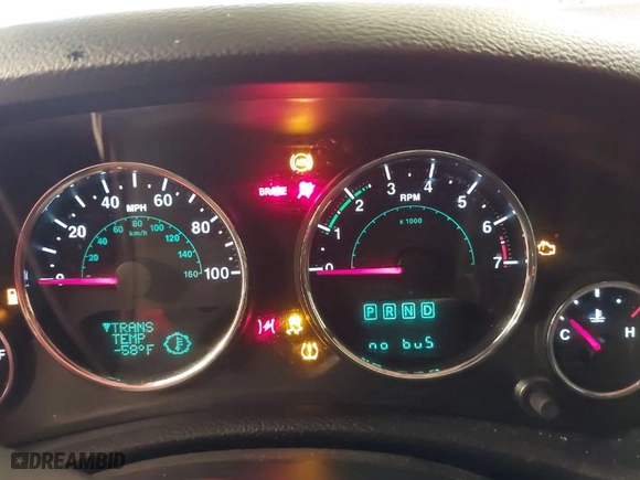 2015 Jeep Wrangler Unlimited Sahara with VIN 1C4BJWEG5FL643448, listed as a IAAI auction lot 41684744 with 1 mi miles. Bid and sale history available at carsss.com. Image 7.