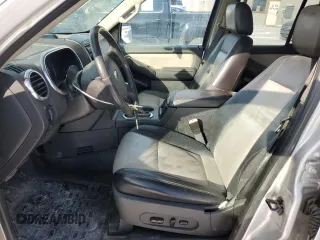 2007 Ford Explorer Sport Trac Limited z VIN 1FMEU53827UA07538, wystawiony jako Copart lot #44525325 z przebiegiem 124 119 mil mil oraz Czysty tytuł • Clean title. Historia ofert i sprzedaży dostępna na DreamBid. Obrazek 7.