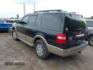 2013 Ford Expedition XLT с VIN 1FMJU1J54DEF31876, выставлен на аукционе IAAI как лот 42512937 с пробегом 240 046 миль миль и . История ставок и продаж доступна на DreamBid. Изображение 3.
