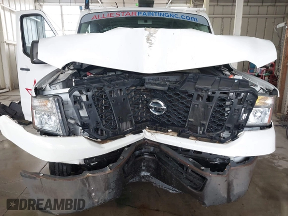 2018 Nissan NV Cargo S z VIN 1N6BF0KY7JN808504, wystawiony jako IAAI lot #39906506 z przebiegiem 83 900 mil mil oraz . Historia ofert i sprzedaży dostępna na DreamBid. Obrazek 6.