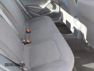 2017 Volkswagen Passat S z VIN 1VWAT7A39HC070407, wystawiony jako IAAI lot #41529297 z przebiegiem 99 427 mil mil oraz . Historia ofert i sprzedaży dostępna na DreamBid. Obrazek 8.